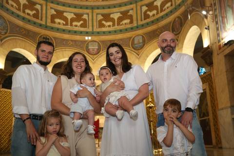 FotoBatizadoMatrizSaoCaetano, IgrejaSagradaFamiliaScs,Batizado, FotografoBatizadoSãoCaetano, FotografiaDeBatizadoAbc, CelsoVickBatizadoCatolico, RoupaBatizado, VelaBatizado,ToalhaBatizado'