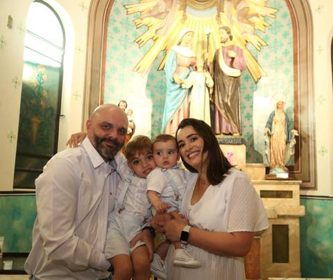 FotoBatizadoMatrizSaoCaetano, IgrejaSagradaFamiliaScs,Batizado, FotografoBatizadoSãoCaetano, FotografiaDeBatizadoAbc, CelsoVickBatizadoCatolico, RoupaBatizado, VelaBatizado,ToalhaBatizado'