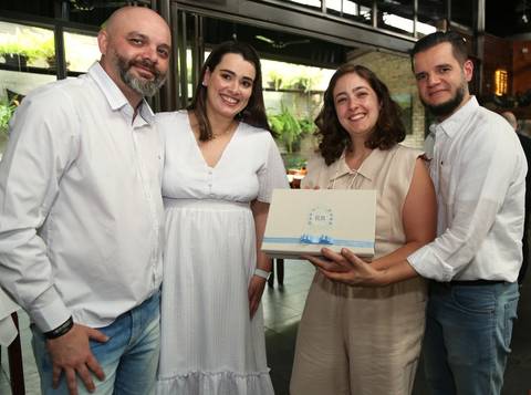 FotoBatizadoMatrizSaoCaetano, IgrejaSagradaFamiliaScs,Batizado, FotografoBatizadoSãoCaetano, FotografiaDeBatizadoAbc, CelsoVickBatizadoCatolico, RoupaBatizado, VelaBatizado,ToalhaBatizado'