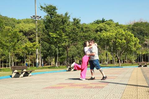 Foto PreWedding ensaio Fotos Casal No Parque Chico Mendes São Caetano do Sul'