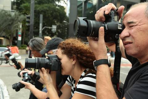 Curso de Fotografia para iniciantes no fccb Escola de fotografia em São Paulo - Celso Vick Professor de fotografia'