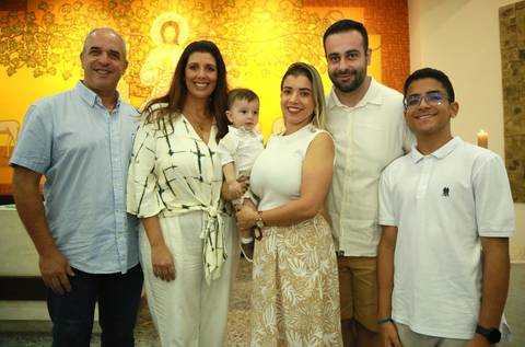 Fotografia de Batizado, fotos da vela, agua, sinais e óleos do batismo, Igreja Nossa Senhora de Fátima em Santo André - Abc Paulista'
