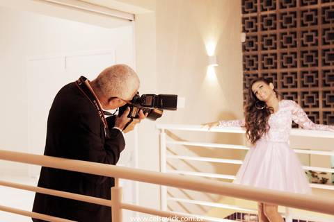 Fotografia Aniversário debutante Adhara realizado no Buffet Surreal, fotos Celso Vick'