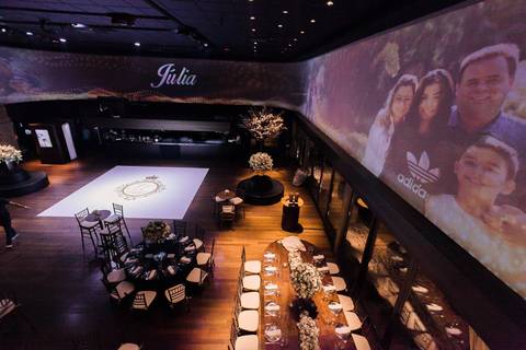 fotos decoração de Aniversário de 15 anos Debutante São Paulo Júlia Gomes | Buffet Villa Bisutti Gomes de Carvalho | Fotos Vinícius Nakashima | Estúdio Celso Vick | Fotografia espontânea
'