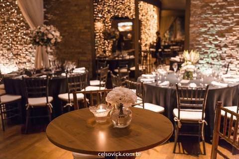 Foto Aniversário de 15 anos Debutante São Paulo Júlia Gomes | Buffet Villa Bisutti Gomes de Carvalho | Fotos Vinícius Nakashima | Estúdio Celso Vick | Fotografia espontânea
'