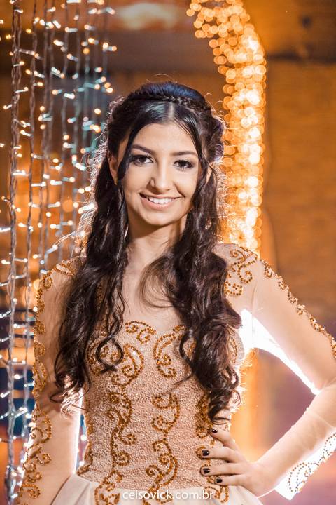 São Paulo fotografei o Aniversário de 15 anos Debutante Júlia Gomes | Buffet Villa Bisutti Gomes de Carvalho | Fotos Vinícius Nakashima | Estúdio Celso Vick | Fotografia espontânea
'