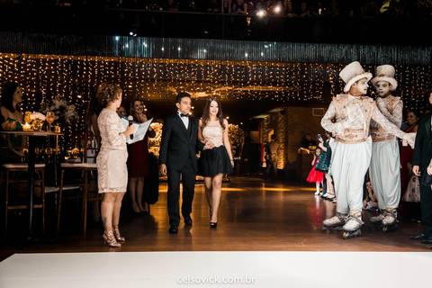 São Paulo fotos homenagem Aniversário de 15 anos Debutante Júlia Gomes | Buffet Villa Bisutti Gomes de Carvalho | Fotos Vinícius Nakashima | Estúdio Celso Vick | Fotografia espontânea
'