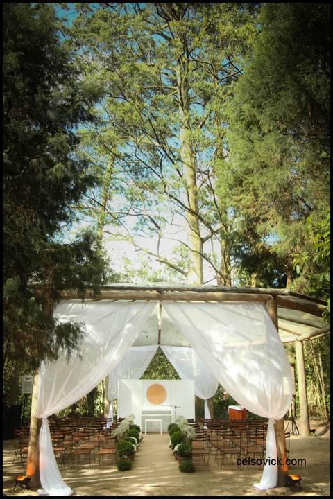 Veja as fotos do Casamento da Vanessa e Célio| Realizado no Espaço Vila Real - cidade de Embu das Artes | Fotos Vinícius Nakashima | Estúdio Celso Vick | Fotografia espontânea @celsovick'