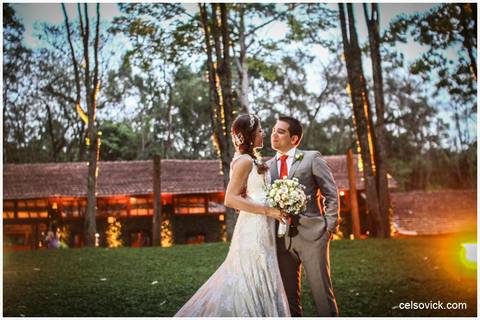 Casamento da Vanessa e Célio| Realizado no Espaço Vila Real - cidade de Embu das Artes | Fotos Vinícius Nakashima | Estúdio Celso Vick | Fotografia espontânea @celsovick'