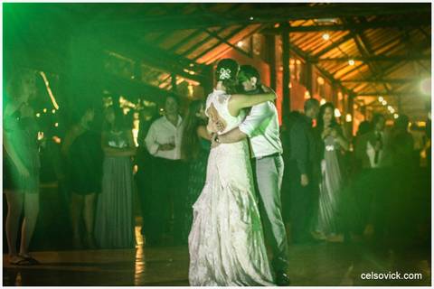 Casamento da Vanessa e Célio| Realizado no Espaço Vila Real - cidade de Embu das Artes | Fotos Vinícius Nakashima | Estúdio Celso Vick | Fotografia espontânea @celsovick'