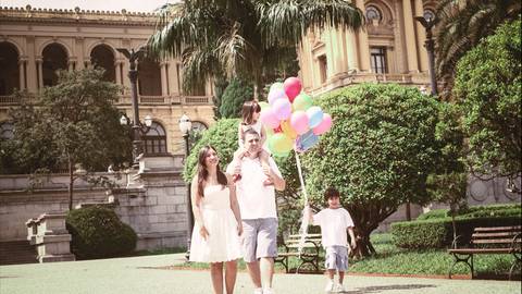 ensaio fotográfico externo com a família, parque da independência e museu do ipiranga'