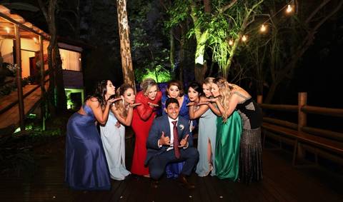 pais e padrinhos Fotos do Casal no Buffet Espaço Cantareira Mairiporâ São Paulo'