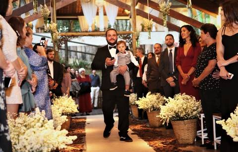 entrada das alianças Foto Cerimônia de Casamento Buffet Espaço Cantareira - Mairiporâ São Paulo Celso Vick'