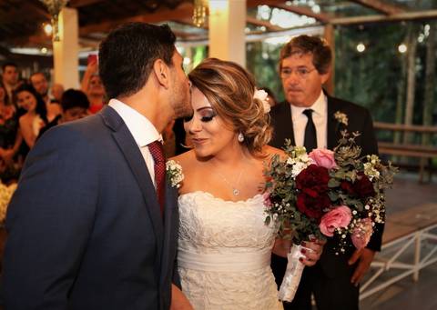 entrada da noiva Foto Cerimônia de Casamento Buffet Espaço Cantareira - Mairiporâ São Paulo Celso Vick'