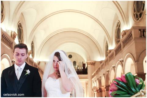 emoção na foto na Igreja catolica em são paulo, nossa senhora do sion em higienópolis'
