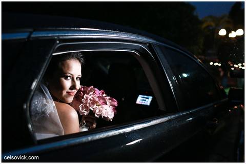 noiva chegando Sítio São Jorge e espeço Vdara Varanda e jardim secreto em são bernardo do Campo '