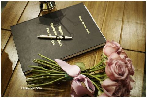 foto da biblia na Igreja Nossa Senhora da Candelária em São Caetano do Sul'