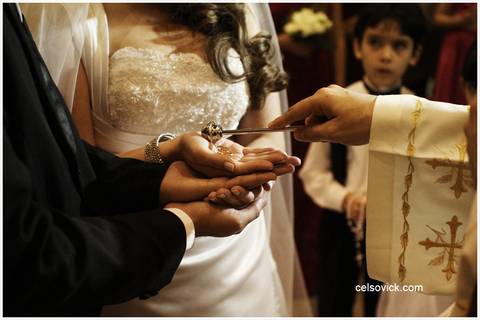 foto das alianças na Igreja Nossa Senhora da Candelária em São Caetano do Sul'