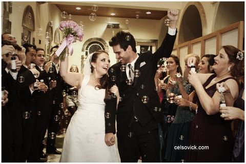 saida dos noivos na Igreja Nossa Senhora da Candelária em São Caetano do Sul'