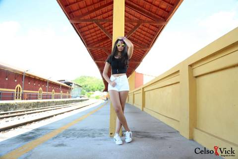 Ensaio fotográfico de Debutante 15 anos realizado na cidade de Guararema São Paulo'