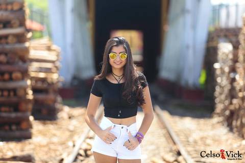 fotos Ensaio fotográfico de Debutante 15 anos realizado na cidade de Guararema São Paulo'