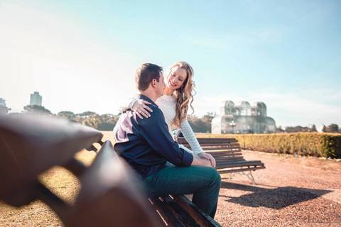 Sessão de Foto de capa do ensaio Pré Wedding da Luiza e Denis realizado no Jardim Botânico de Curitiba - Paraná'
