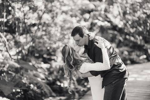 Foto de capa do ensaio Pré Wedding da Luiza e Denis realizado no Jardim Botânico de Curitiba - Paraná'