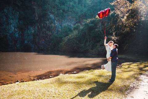 Foto de capa do ensaio Pré Wedding da Luiza e Denis realizado no Jardim Botânico de Curitiba - Paraná'