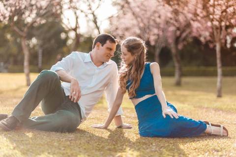 Foto de capa do ensaio Pré Wedding da Luiza e Denis realizado no Jardim Botânico de Curitiba - Paraná'