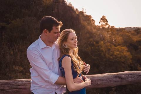 Enquadramentos e cenários para Foto de capa do ensaio Pré Wedding da Luiza e Denis realizado no Jardim Botânico de Curitiba - Paraná'