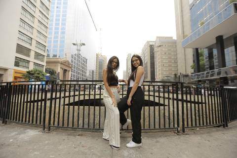 Fotos do ensaio de Debutantes-15 anos-XV anos realizado na Avenida Paulista- Fotógrafo Celso Vick-fotógrafo em São Paulo-Abc-Santo-André-São-Caetano-do-Sul'