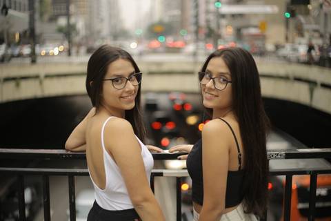Fotos do ensaio de Debutantes-15 anos-XV anos realizado na Avenida Paulista- Fotógrafo Celso Vick-fotógrafo em São Paulo-Abc-Santo-André-São-Caetano-do-Sul'