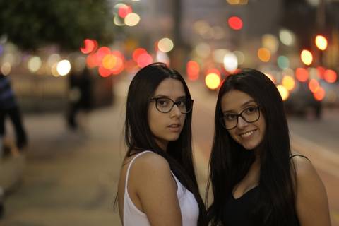 Fotos do ensaio de Debutantes-15 anos-XV anos realizado na Avenida Paulista- Fotógrafo Celso Vick-fotógrafo em São Paulo-Abc-Santo-André-São-Caetano-do-Sul'