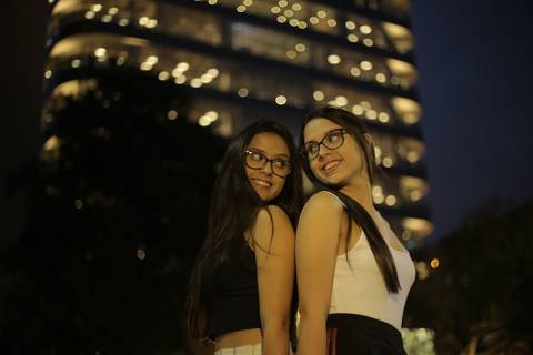 Fotos do ensaio de Debutantes-15 anos-XV anos realizado na Avenida Paulista- Fotógrafo Celso Vick-fotógrafo em São Paulo-Abc-Santo-André-São-Caetano-do-Sul'