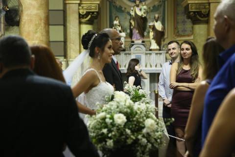 Foto-entrada-noiva-catedral-nossa-senhora-do-carmo_Santp-Anre'