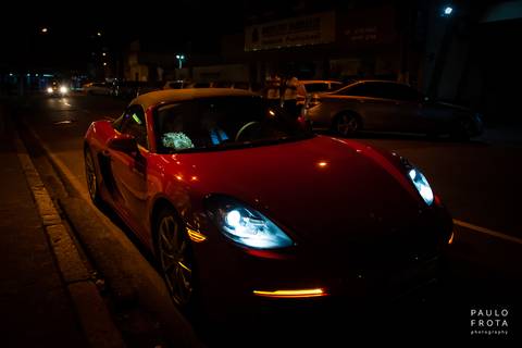 noiva chegando na cerimonia'