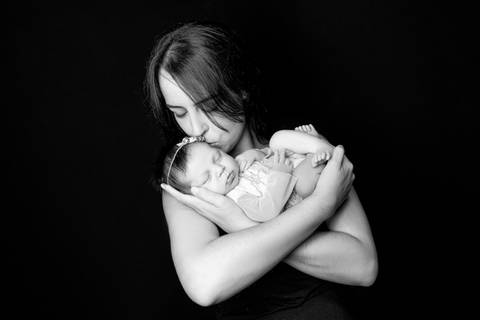 Fotos de recem nascido com a mãe'