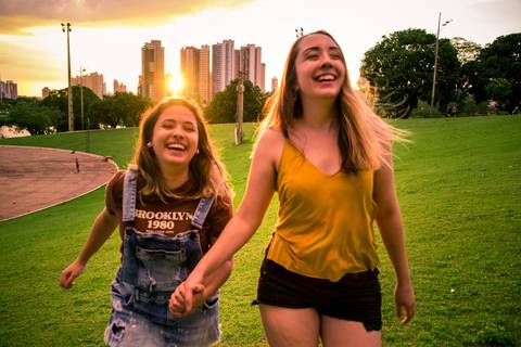 Ensaio de melhores amigas Malu e Pri - Henrique Drobnievski'