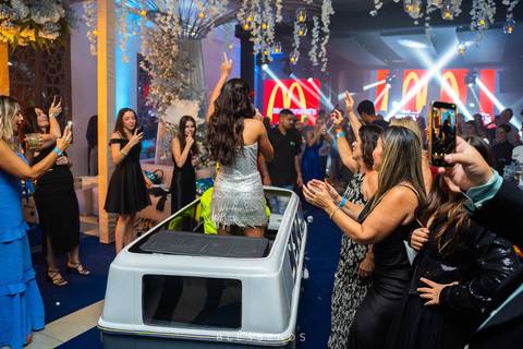 Fotografo de aniversário 15 anos em campinas, foto e vídeo 15 anos, foto e fimagem debutante campinas, fotografo aniversário'