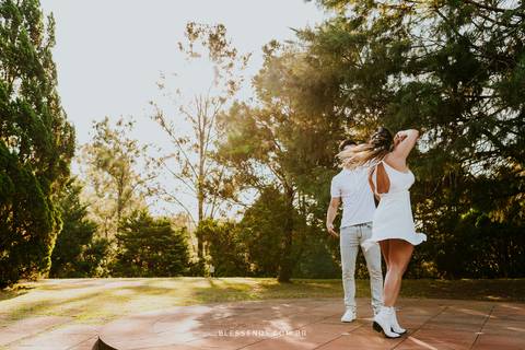 ensaio pré wedding aline lima prima da sandy filha do chitãozinho e jogador rafael longuine'