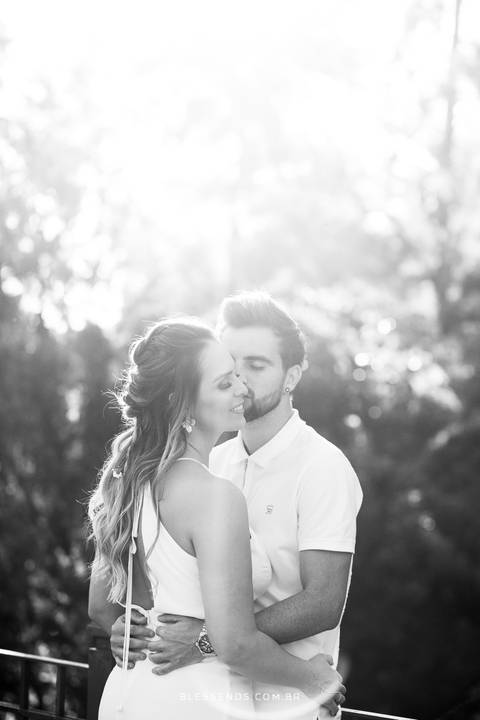 ensaio pré wedding aline lima prima da sandy filha do chitãozinho e jogador rafael longuine'