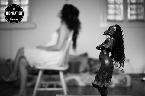 Novia en preparativos. Getting ready fotografía blanco y negro. Rosario. Santa Fe. Premio mejor fotografo de bodas'