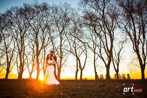Novios sesión posterior a la boda. Trash the dress al atardecer en Santa Fe. Erika Fayolle Fotografía de Bodas en Rosario, Buenos Aires Fotografía'