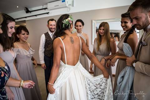 Novia peruana. Vestido de novia. Preparativos'