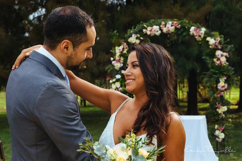 Pareja peruana en su matrimonio. First Look'