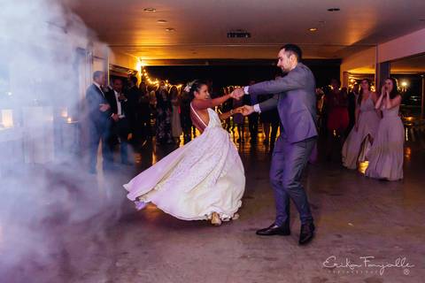 Fiesta de boda. Casamiento en buenos aires. Erika Fayolle Fotografía de Bodas en Rosario, Buenos Aires Fotografía'
