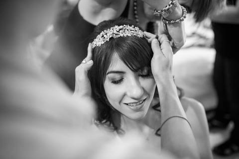 Tocado de novia romántico. Federación, Enttre Ríos. Fotografo de bodas Erika Fayolle en Rosario, Buenos Aires.'