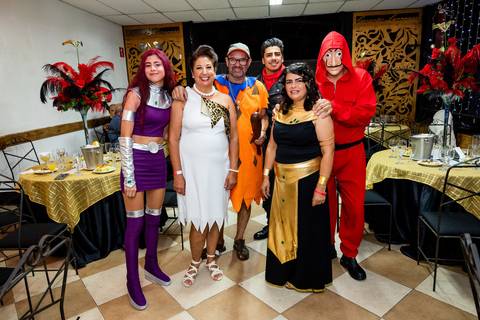 Familiares e Amigos'