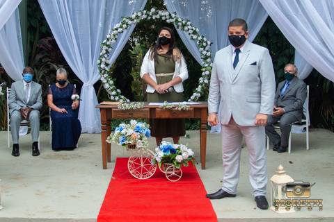 noivo aguardando a noiva'