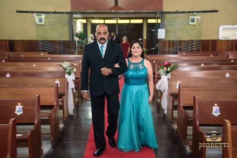 Entrada dos Pais da Noiva'